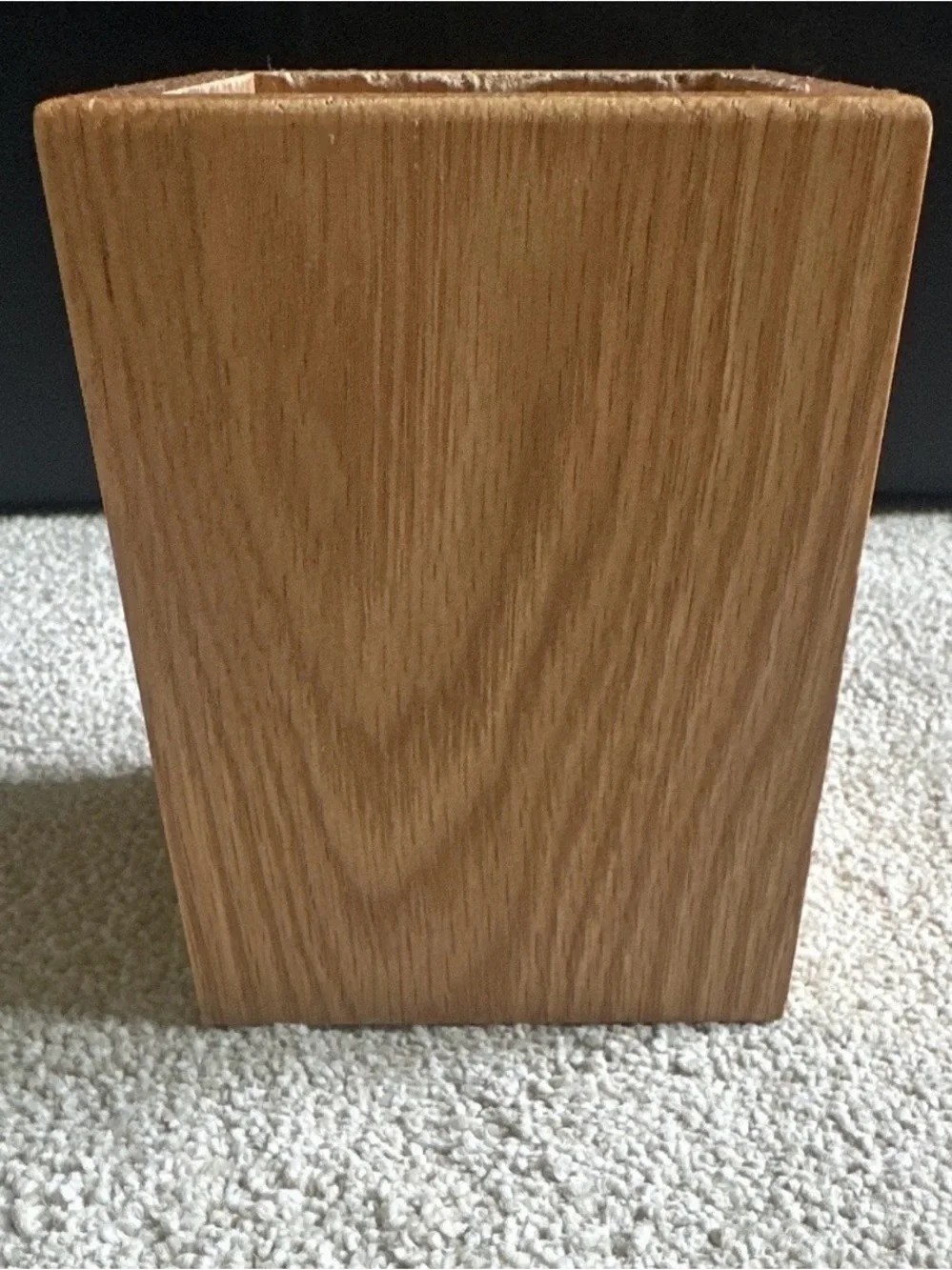 Cutco Oak Finish Knife Block in Brown